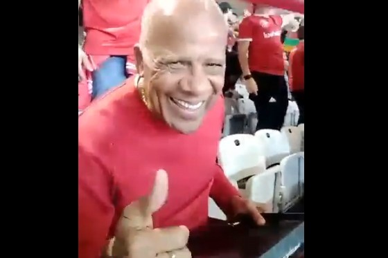 Dadá Maravilha vê jogo na torcida do Inter e diz: "Pqp, o Mineirão virou o Beira-Rio" Inter