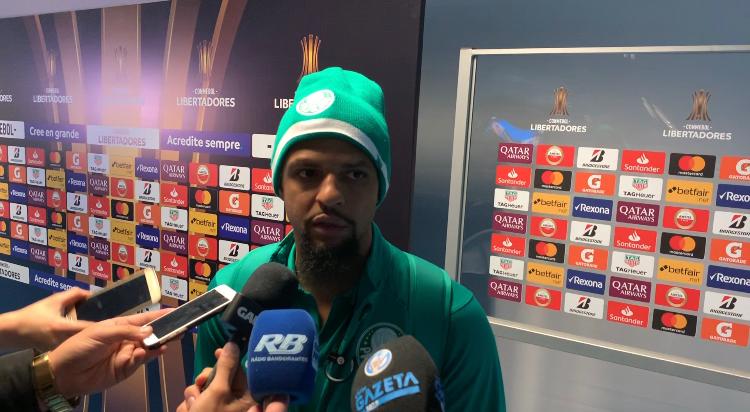 Após vitória do Palmeiras na Arena, Felipe Melo rasga elogios ao Grêmio Felipe Melo