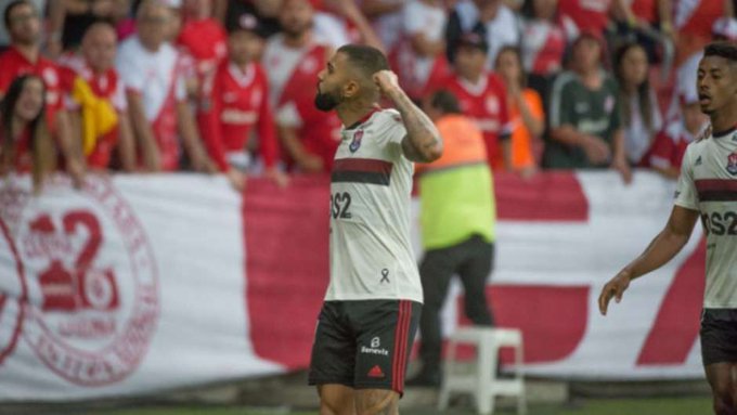 Inter só empata em casa, cai da Libertadores e Flamengo vai enfrentar o Grêmio Inter