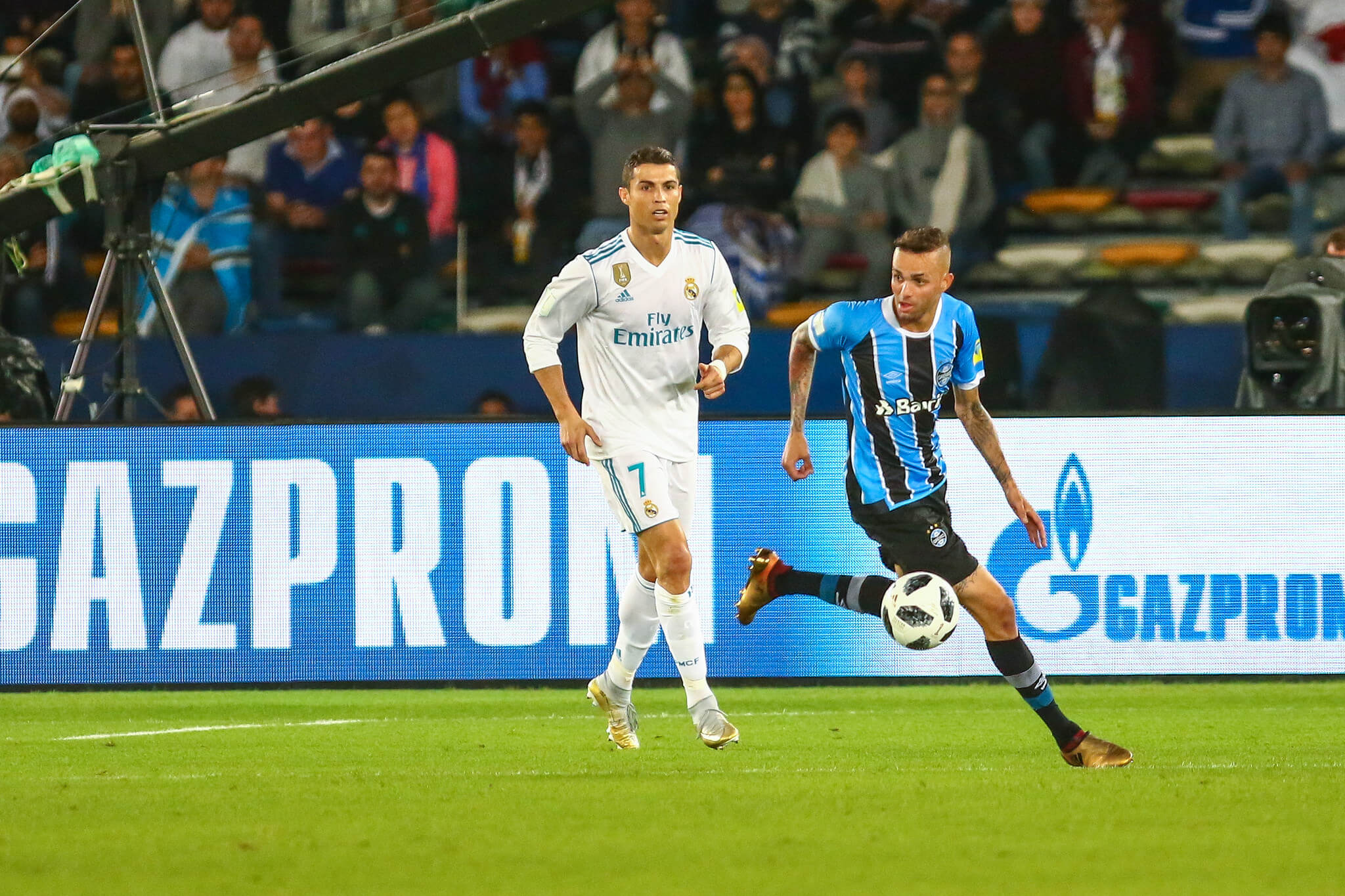 Simon detona Grêmio por causa do Mundial de 2017: "Foi ridículo, se apequenou" Grêmio