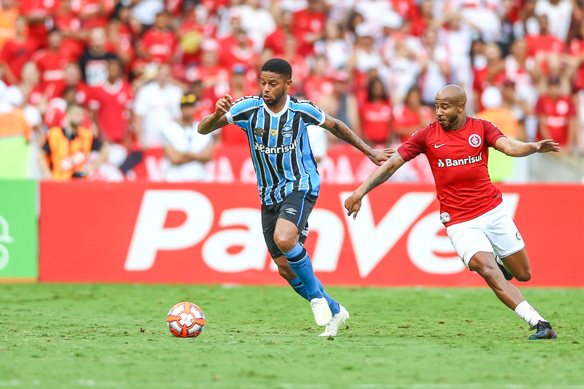 André explica B.O e diz que irritou vizinha por ter vibrado com gol do Athletico André