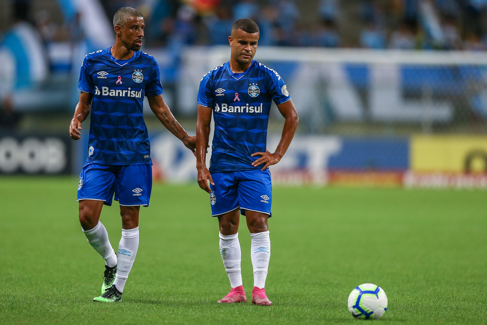 Grêmio tem desfalques de última hora para enfrentar a Chape; veja o provável time Grêmio