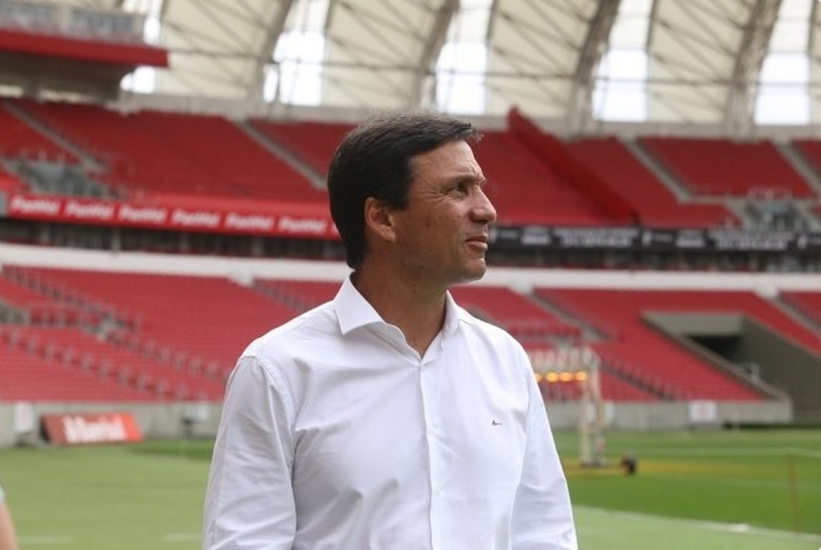 Zé Ricardo explica D'Alessandro na reserva e repercute derrota: "Estou chateado" Zé Ricardo