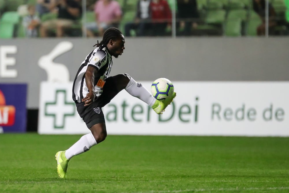 Inter demonstra interesse na contratação do meia-atacante Chará Chará