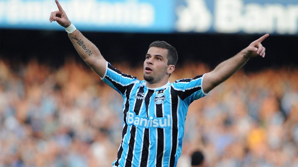 André Lima conta história inédita de Ronaldinho e explica inúmeras provocações: "Sou anti-Inter" André Lima