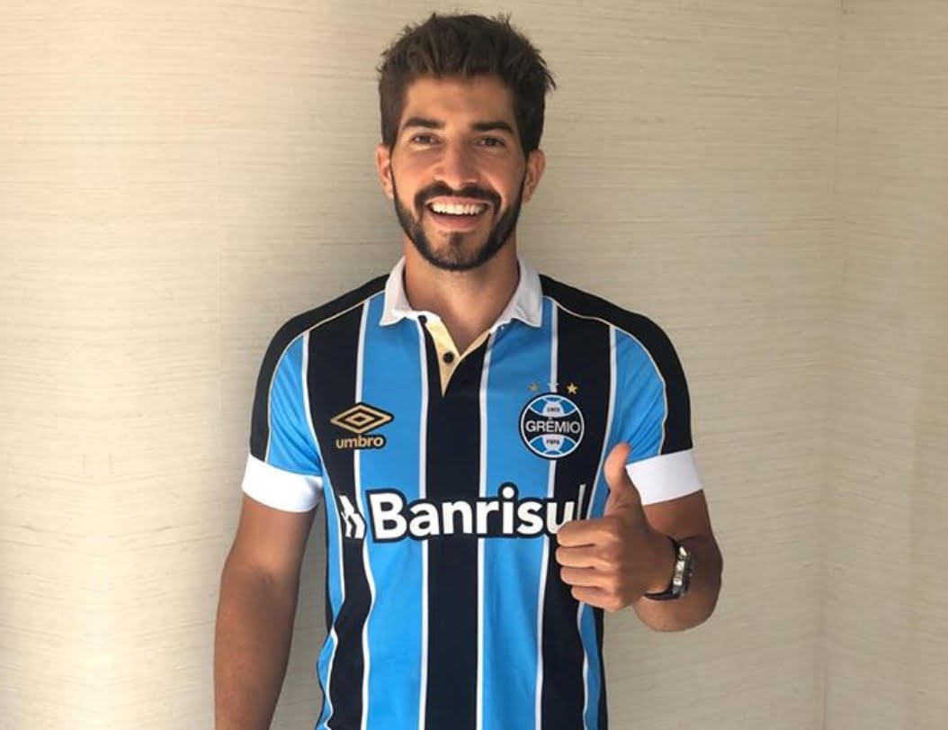 Lucas Silva se empolga ao fechar com o Grêmio: "Grande camisa do futebol mundial" Lucas Silva