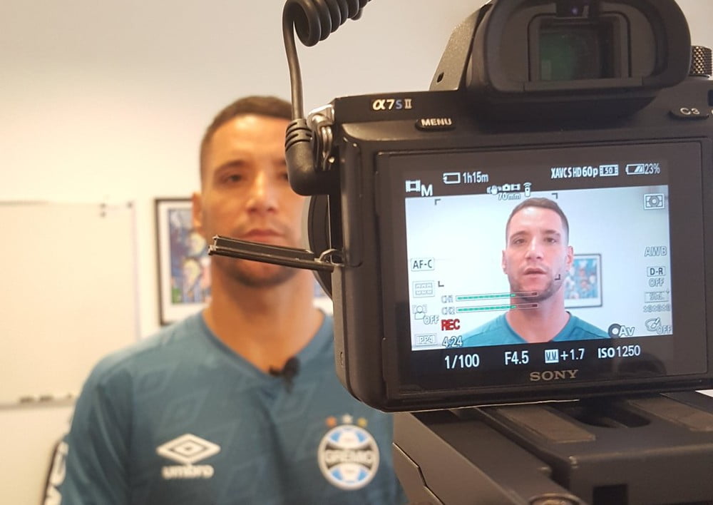 Caso Thiago Neves ainda repercute, e empresário rebate dirigente gremista: "Mentira dele" Thiago Neves