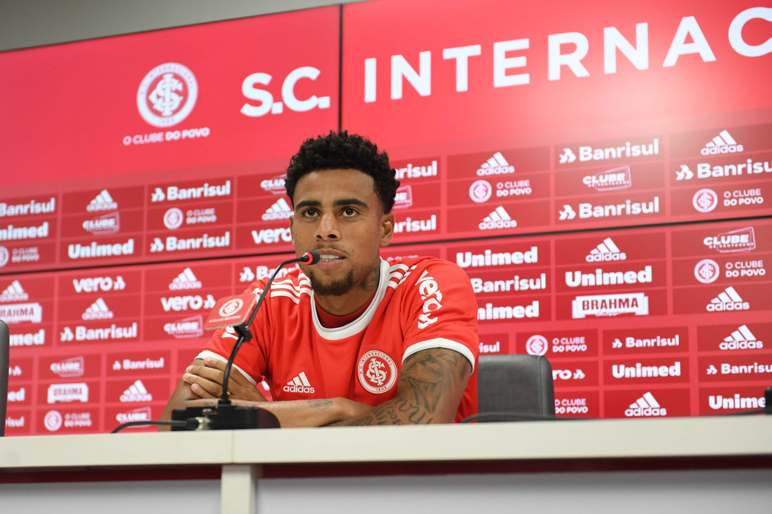Coudet ligou para Gustagol um dia depois da queda do Corinthians na Libertadores Gustagol
