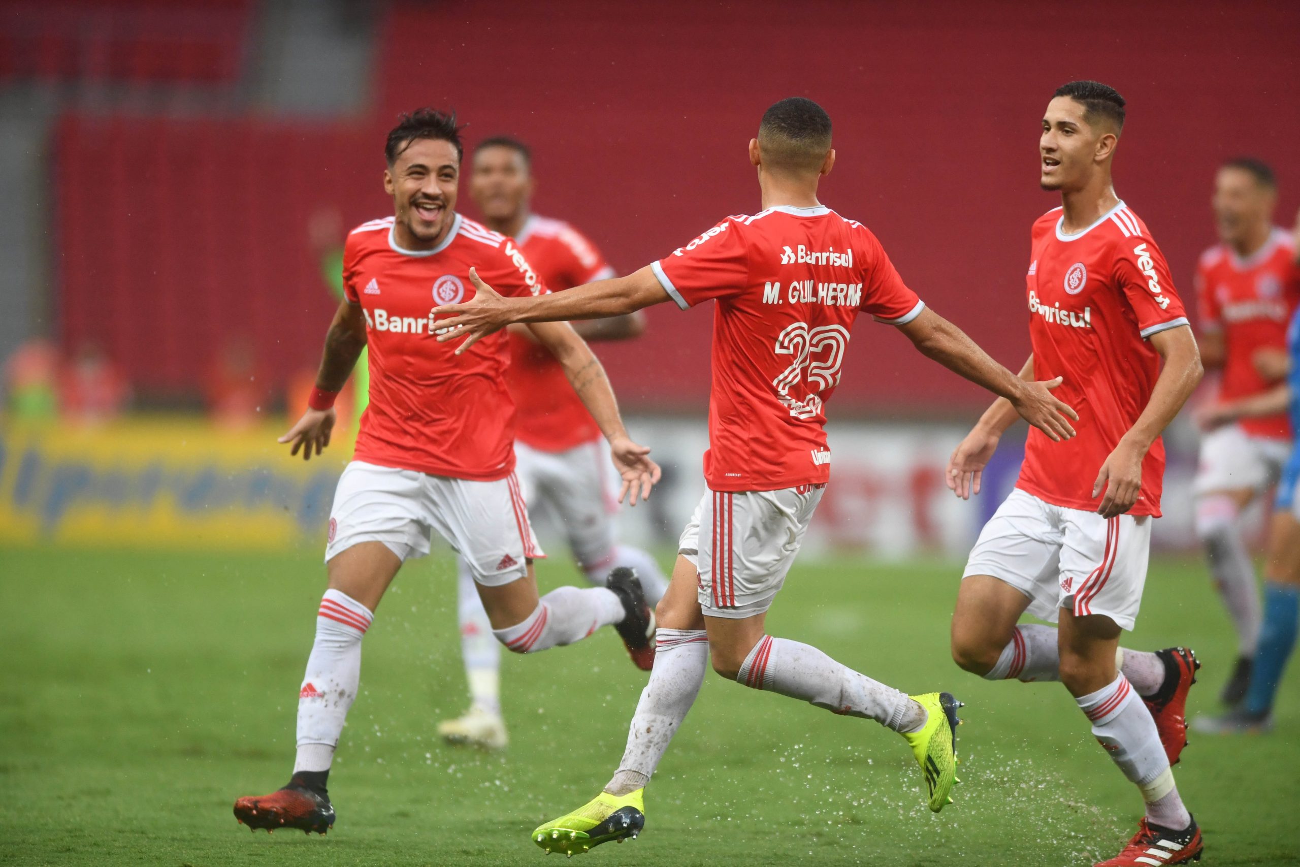 Jogadores do Inter já miram decisão na Libertadores: "Terça-feira o bicho vai pegar" Inter