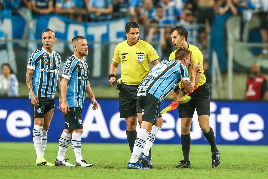 Bressan abre o jogo sobre drama contra o River e promete torcer eternamente para o Grêmio Bressan
