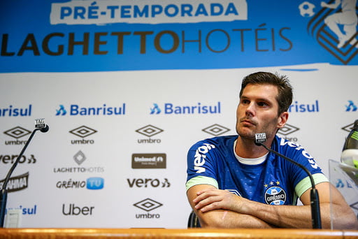Sem espaço, Julio César está de saída do Grêmio; saiba o provável destino Julio César