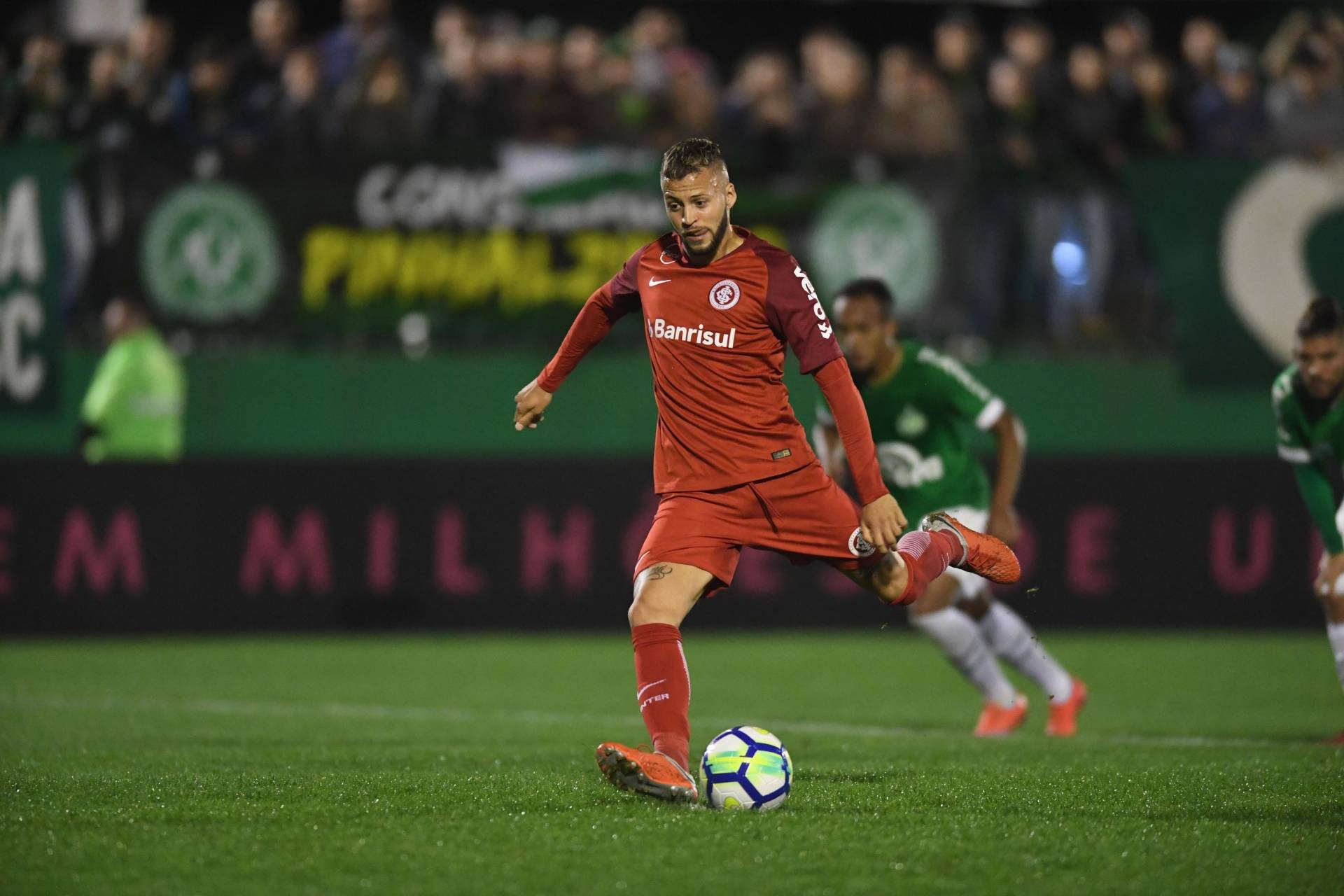 Nico López relembra período vivido no Inter e não descarta o retorno ao futebol brasileiro Nico López