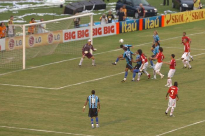 Pedro Júnior conta bastidores do gol no Beira-Rio e lamenta pouco tempo no Grêmio: "Queria mais" Pedro Júnior