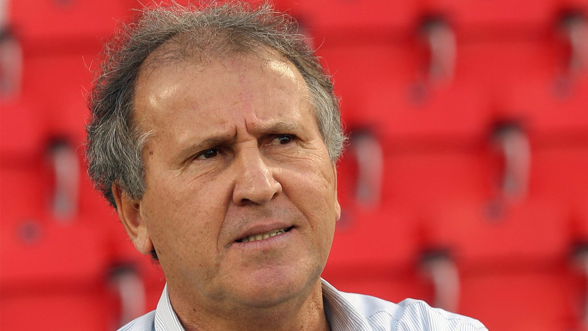 Moral em alta: Zico acredita que Pepê, do Grêmio, pode ser o seu sucessor no futebol Zico