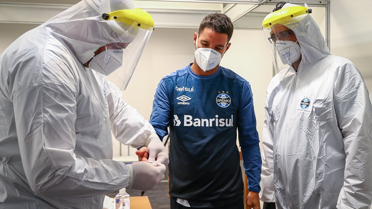 De olho no retorno do Gauchão, dirigente do Grêmio vê pandemia "controlada" no RS Grêmio