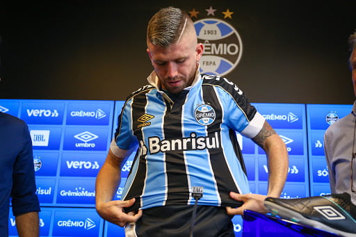 Consolo, azar e reposição: Bolzan fala pela primeira vez sobre a saída de Caio Henrique Caio Henrique