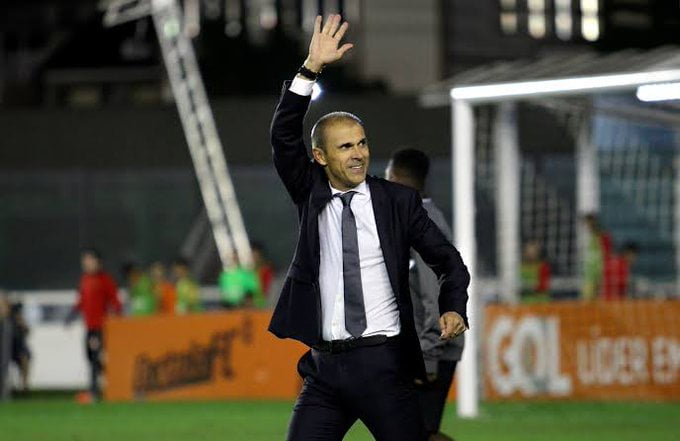 Milton Mendes relembra reunião para acertar com o Inter e cita conversa: "Disse que trataria todos igualmente" Milton