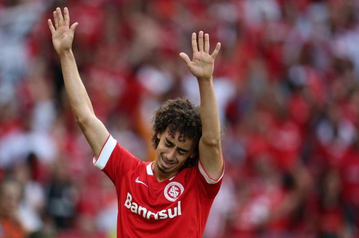 Após terminar contrato, Valdívia deixa longa declaração ao Inter na web: "Me fez encontrar a felicidade" Valdívia