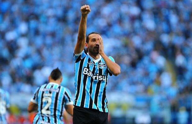 Barcos relembra época como capitão do Grêmio e indica que saiu contra a própria vontade: "Eu tive que ir" Barcos