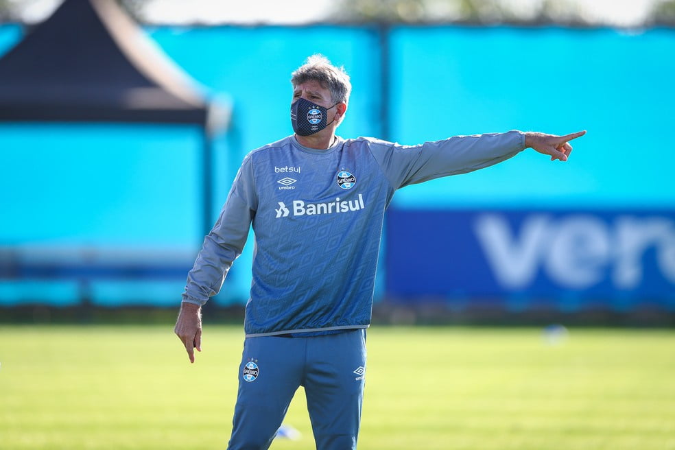 Pedido aos torcedores, tristeza pela ausência de público e novo normal: a entrevista de Renato antes do clássico Renato