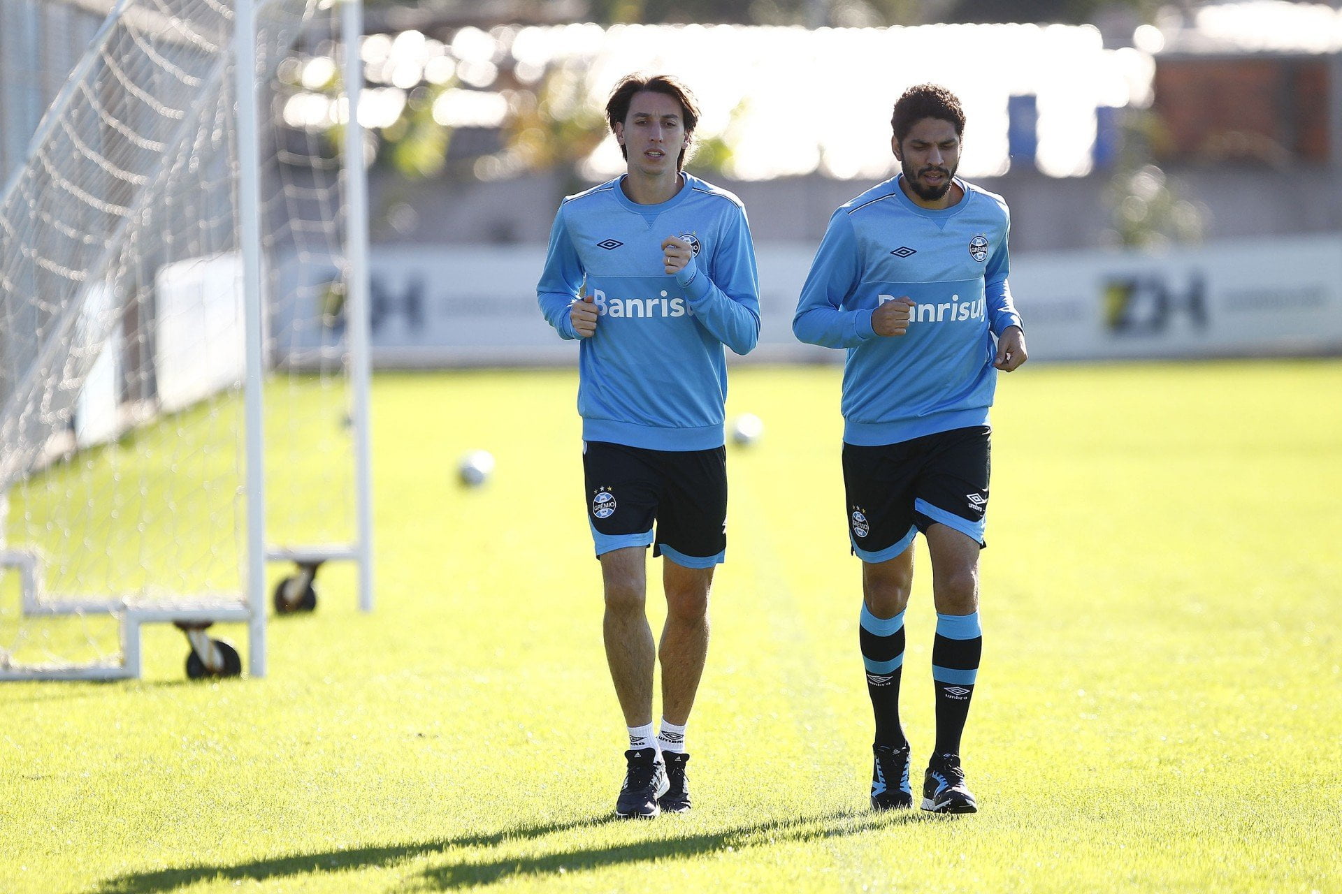 O único zagueiro que Wallace coloca como superior a Geromel no futebol brasileiro Wallace - Grêmio
