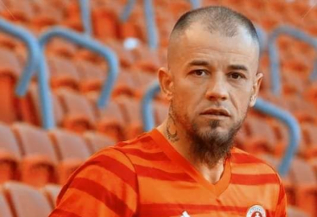 Retorno ao futebol argentino não é a principal opção de D'Alessandro para 2021, diz site D'Alessandro