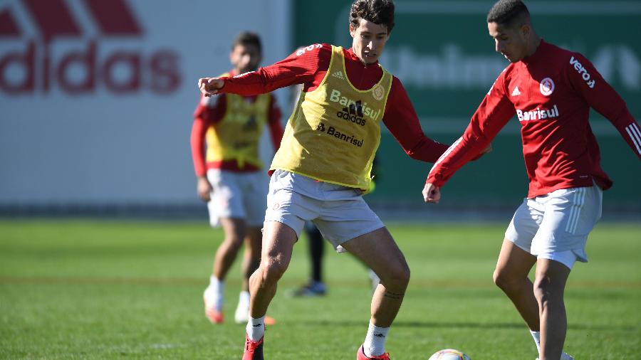 As duas frases de Eduardo Coudet que levantam preocupações sobre Rodrigo Dourado Dourado