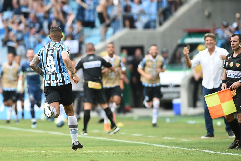Quem é o culpado? Após criticar Thiago Neves, Jael volta a se pronunciar sobre fase do Grêmio Jael