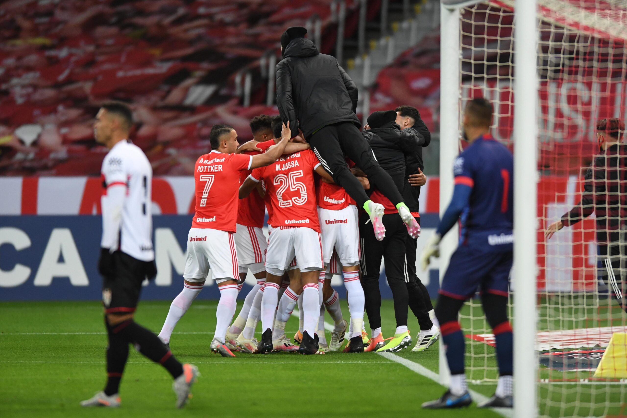 Calendário começa a apertar, e Inter define se irá priorizar alguma competição na temporada Musto