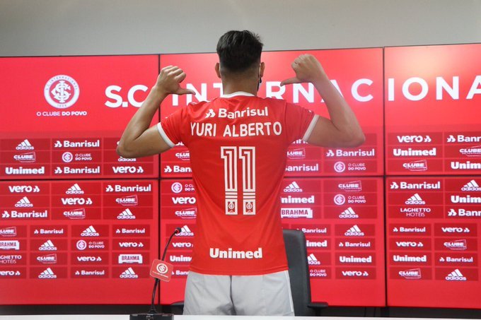 Após belo gol, Yuri Alberto fala sobre reviravolta, revela resenha com Cuesta e mira Santos: "Quero jogar" Yuri Alberto