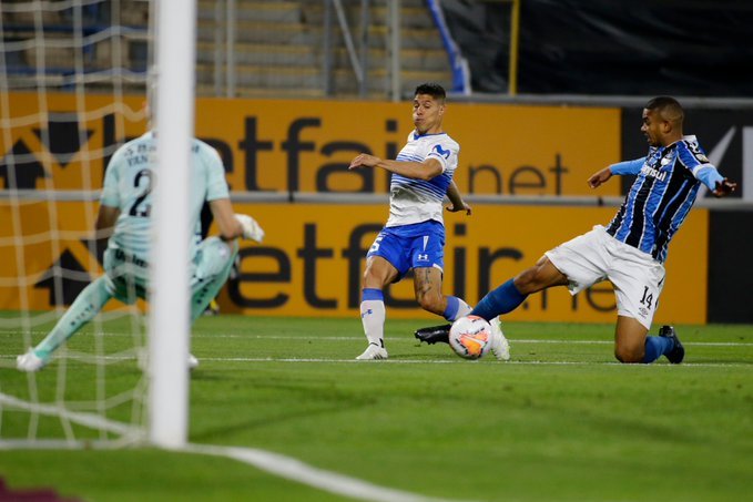 Jornalista colorado ironiza tropeço do Grêmio no Chile: "Liguei no SBT e estava dando carrossel" Chile