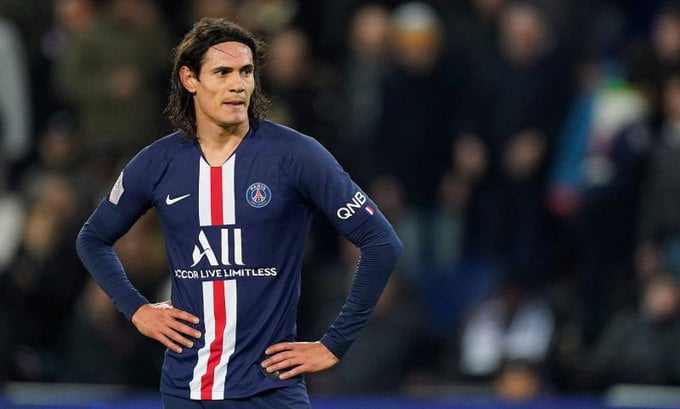 Renato admite que presente ideal seria jogador "do nível" de Cavani; dirigente explica ausência de nota oficial Cavani
