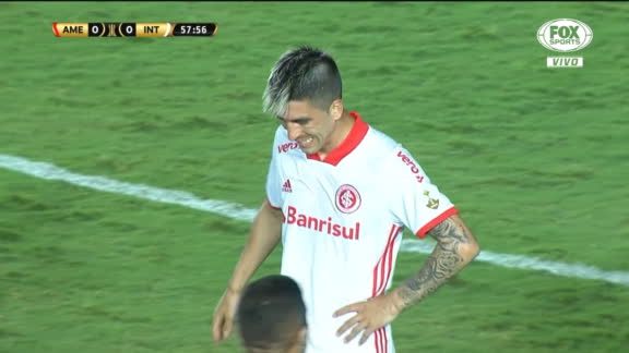 Vídeo mostra início da confusão que gerou o cartão vermelho a Leandro Fernández Fernández