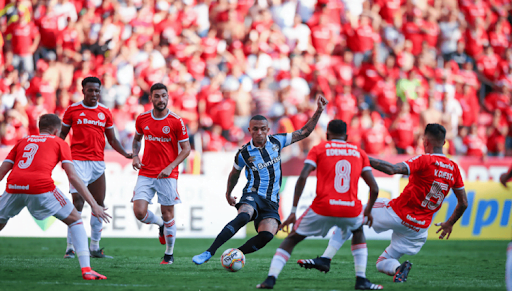 Destaque do Inter mira novo Gre-Nal e vê invencibilidade do Grêmio "perto de acabar" Inter