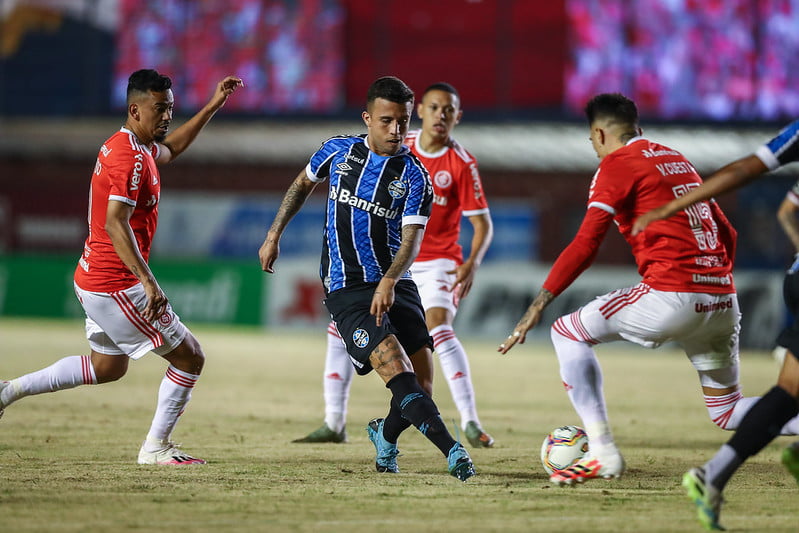 Quem joga? Confira prováveis escalações, horário e transmissão do segundo Gre-Nal da história da Libertadores Grêmio