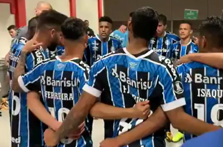 Jogadores do Grêmio discursam pós-jogo, e Alisson se destaca ao falar de união; assista Grêmio