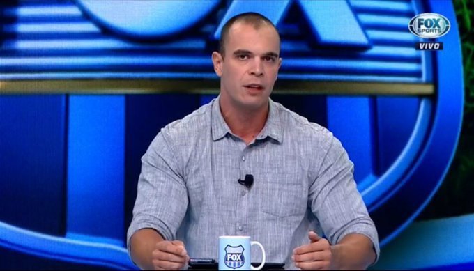Ex-jogador do Inter se irrita com Mano, do Fox Sports, e chama pra briga: "Babaca, imbecil" Fox Sports