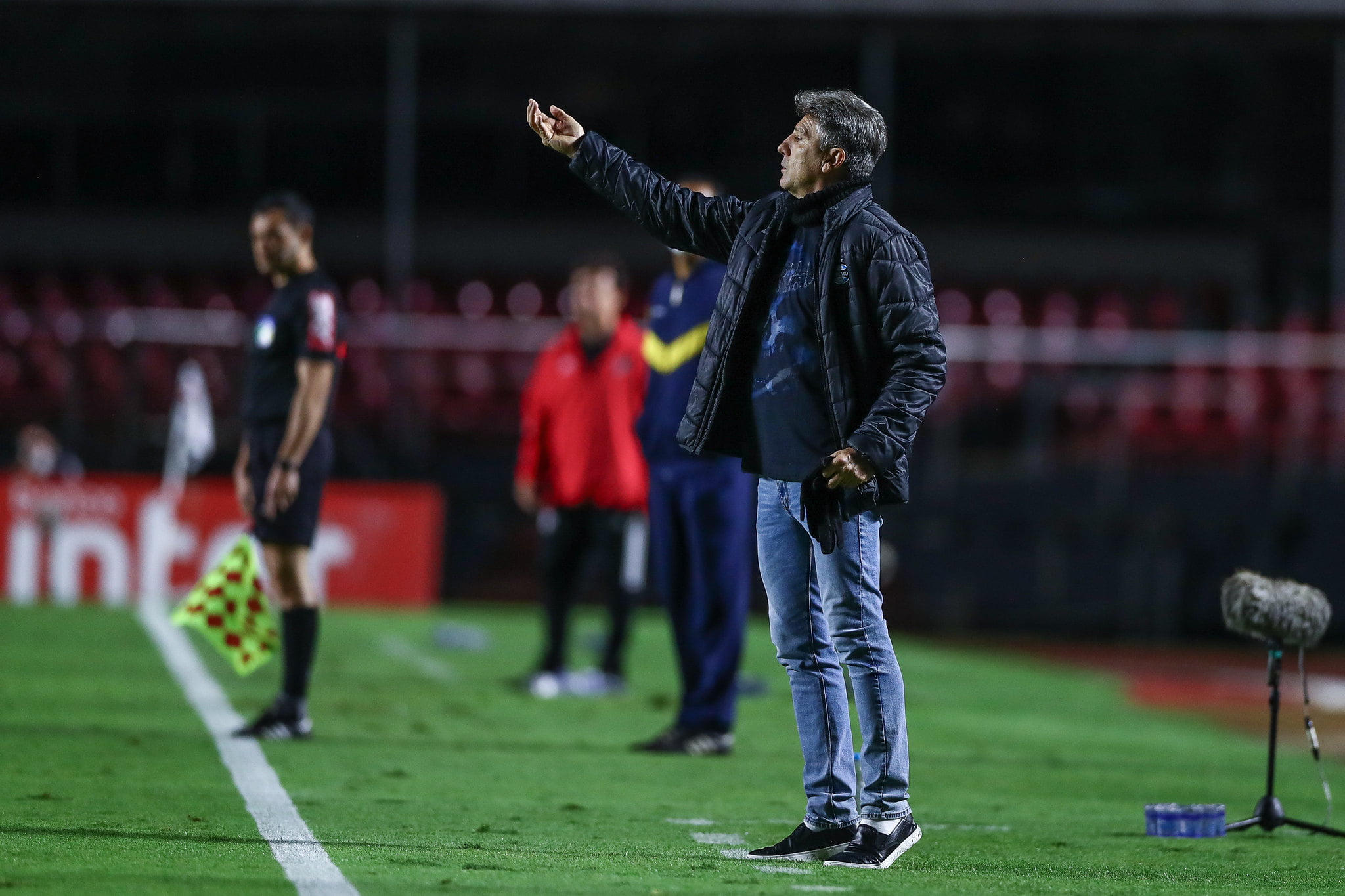 Renato sugere participação de Gaciba em programa ao vivo com treinadores: "Falar sem responder é fácil" Renato