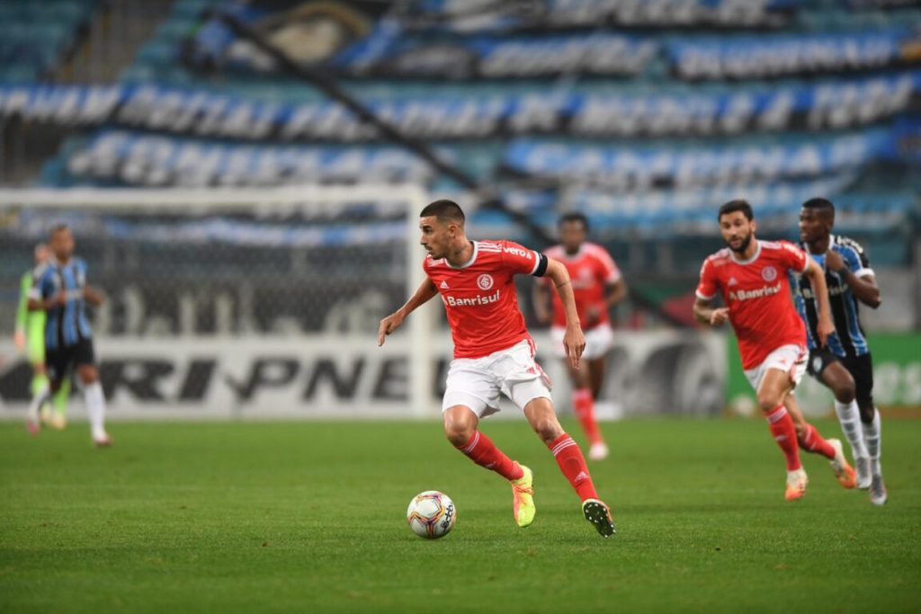 Galhardo diz que elenco está "incomodado", mas cita histórico: "Inter tem mais Gre-Nais, mais títulos" Galhardo