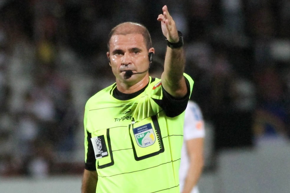 Inter entende reclamação do Grêmio e não vê com "bons olhos" a escala de árbitros contra o Flamengo Inter