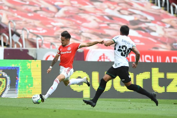 Ex-Inter se revolta contra arbitragem, Gaciba e até VAR por lance de Heitor: "Vão tomar no c*" Heitor