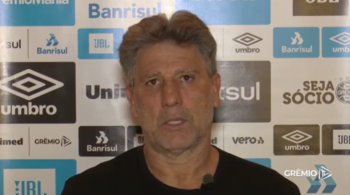 Renato mostra emoção e lembra quando Maradona se ajoelhou em sua frente: "Pra mim, nunca morrerá" Renato