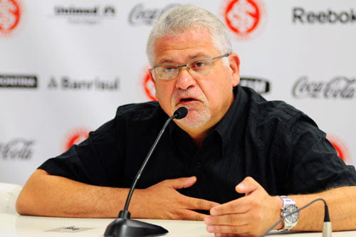 Vice de futebol de Aquino, Siegmann sobe o tom contra Barcellos: "É sócio desde 2011, já brigou pelo Inter?" Siegmann