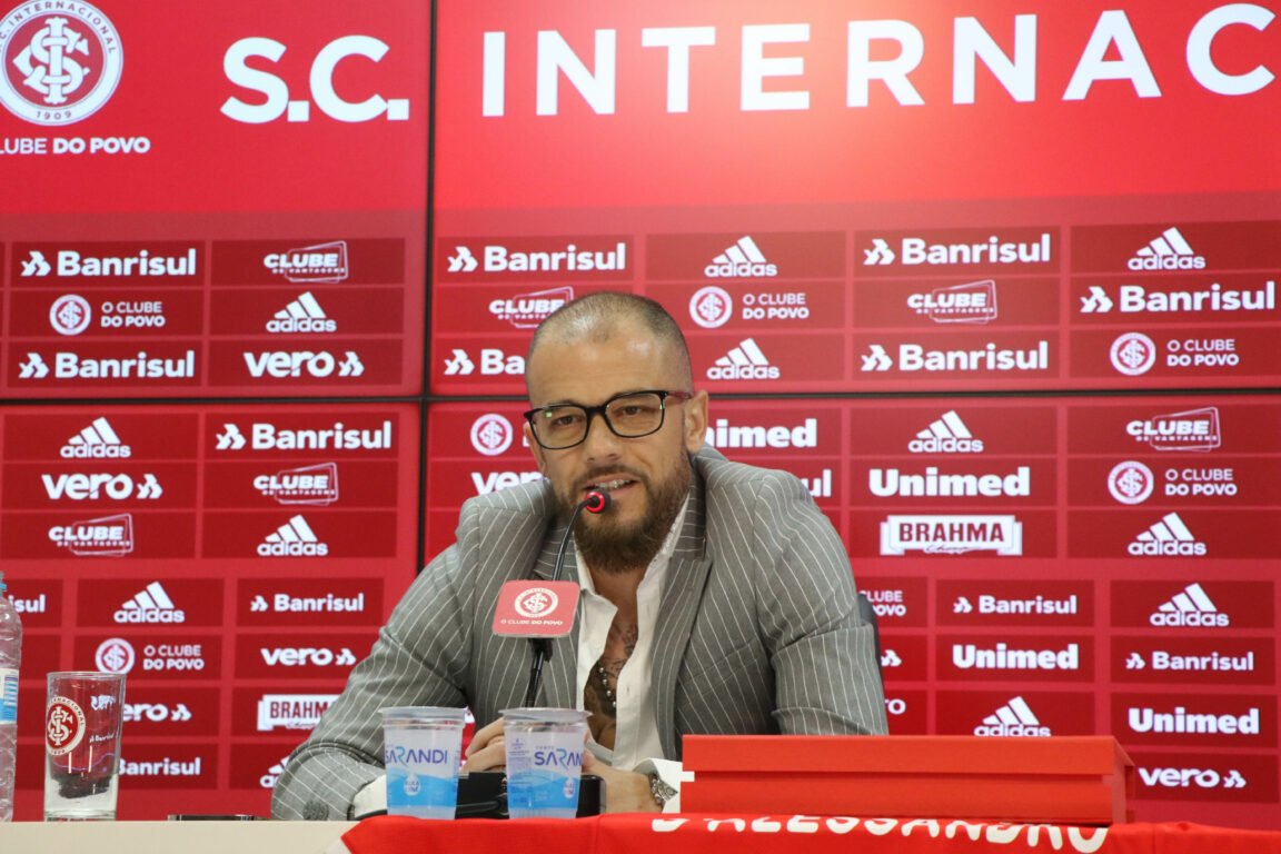 D'Alessandro e mais: nove jogadores e ex-jogadores sócios aptos a votarem na eleição presidencial do Inter D'Alessandro