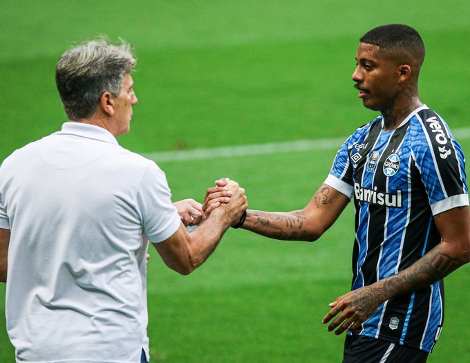 Jean Pyerre celebra elogio de ex-astro da Seleção e brinca sobre como seria "dobradinha" com Renato em campo Jean Pyerre