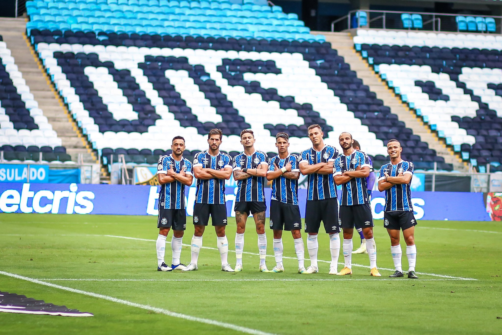 Grêmio confirma renovação de contrato de três jogadores depois de goleada sobre o Vasco Grêmio