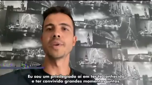 "Pelo nosso colorado": Nilmar aparece em vídeo de homenagem a D'Ale e mexe ainda mais com a torcida Nilmar