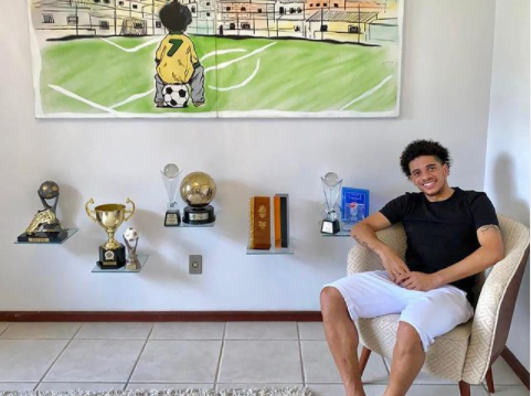 Pedida salarial, palavra do empresário e concorrência de outros clubes: a atual situação entre Taison e Inter Taison