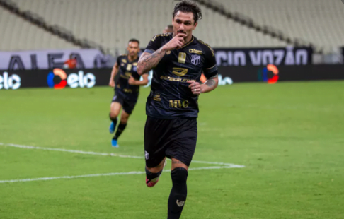 Destaque no Brasileirão, alvo do Inter e convidado por Patrick: o que Vina diz sobre o futuro da carreira Vina