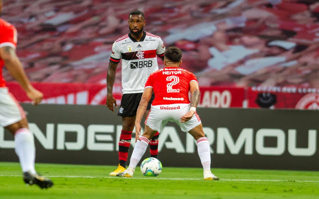 Inter cita "postura corajosa" de Gerson e faz post em apoio ao meia do Flamengo após denúncia de racismo Gerson
